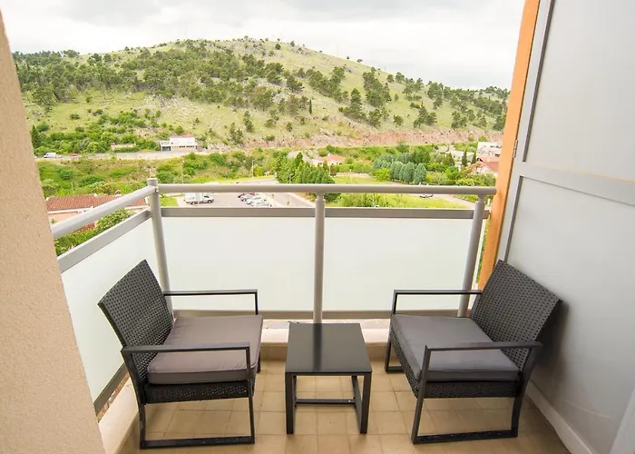 Design Apartment Near Gorica Park